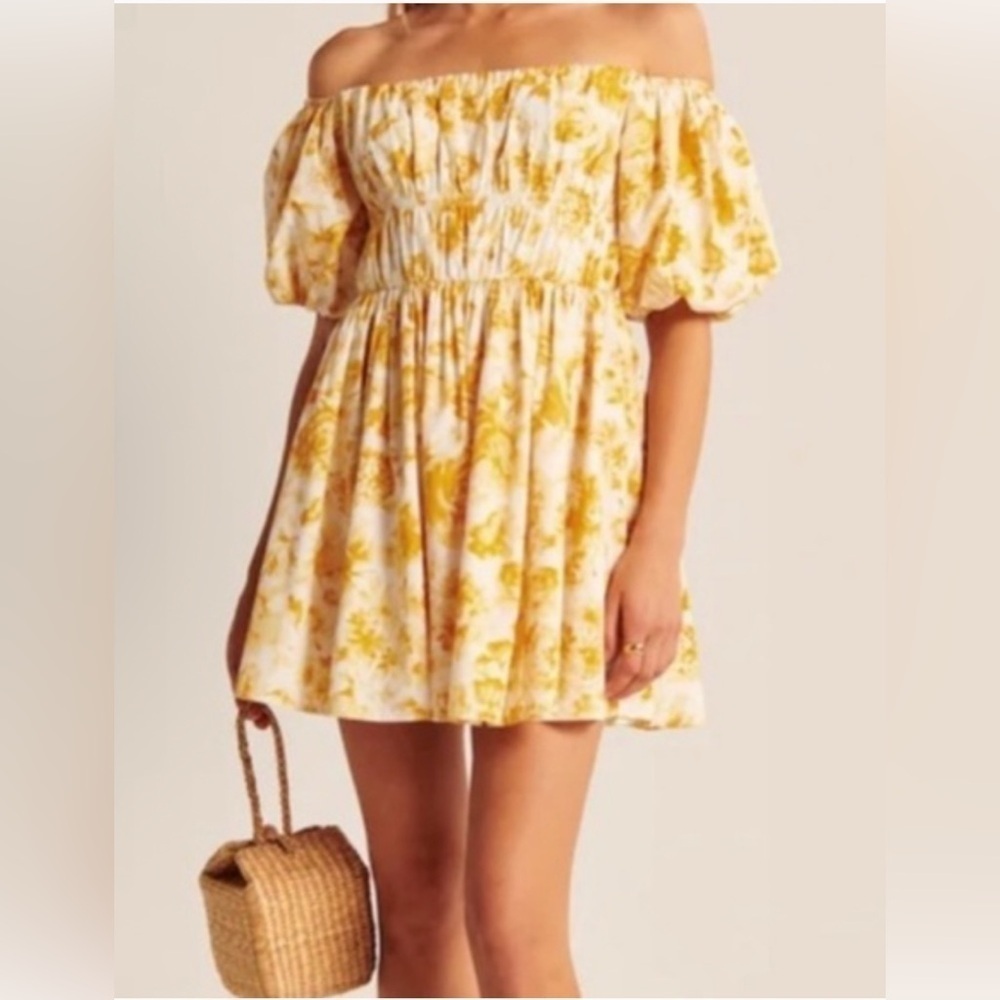 Abercrombie floral off-The-Shoulder Puff Sleeve Mini Dress medium